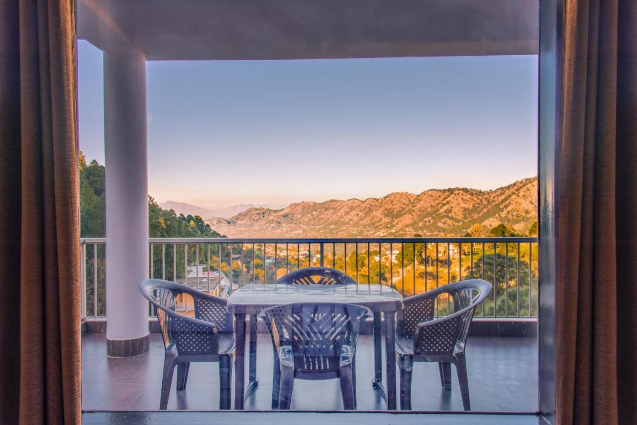 Bed and Breakfast Terrace Retreat Касаулі Екстер'єр фото