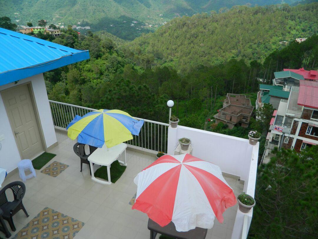 Bed and Breakfast Terrace Retreat Касаулі Екстер'єр фото