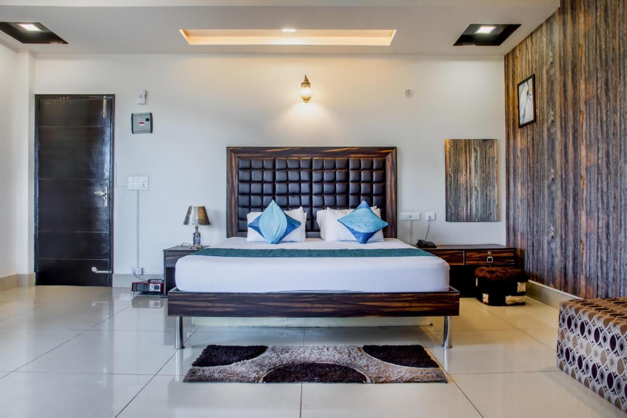 Bed and Breakfast Terrace Retreat Касаулі Екстер'єр фото
